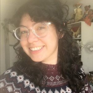 Meet your Posher, Kelly